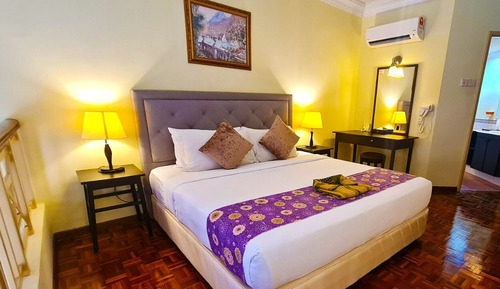 1 Bedroom Duplex Suite (SPLASH Water Park View)