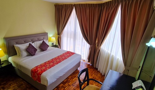 2 Bedroom Junior Suite (SPLASH Water Park View)