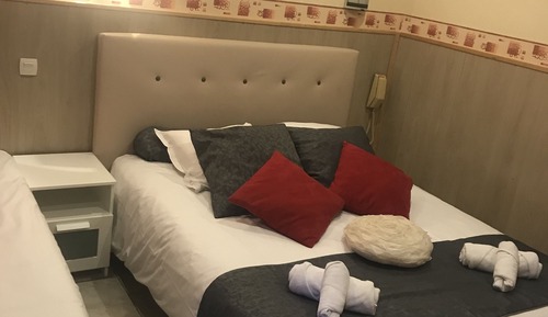 Economy Triple Room