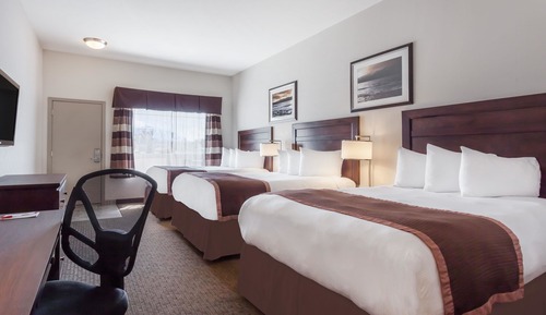 Deluxe Room, 3 Double Beds, Fridge, Microwave, Non smoking