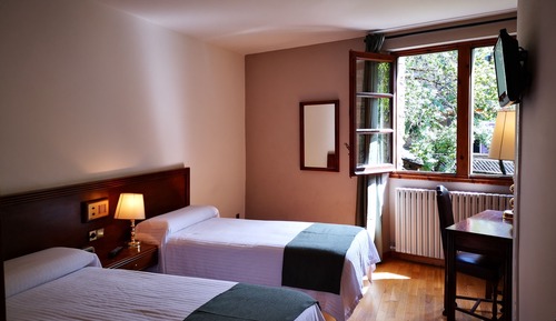 Standard Twin Room, Ensuite