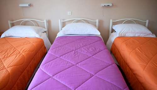 Studio, 3 Twin Beds