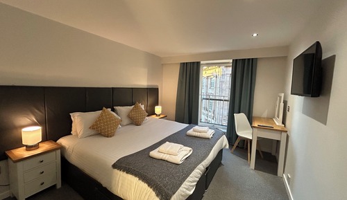 Superior Two King Bedroom Apartment with Sofa Bed