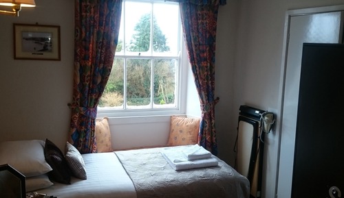 Classic Twin Room, Ensuite, Sea View (Room 6)