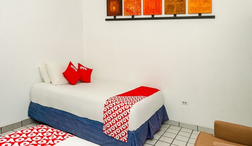 Standard Room (Three beds)