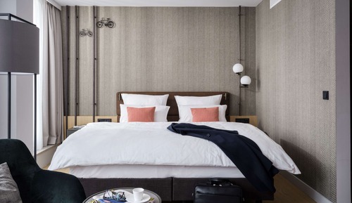 Executive Room