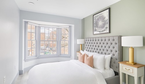One-Bedroom Apartment (Self Check-in with Virtual Front Desk)