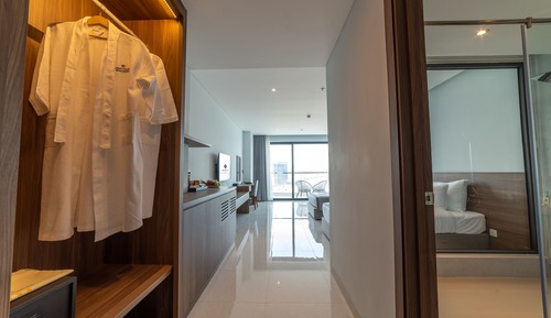 Deluxe Ocean View Twin