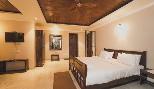 Junior Studio Suite