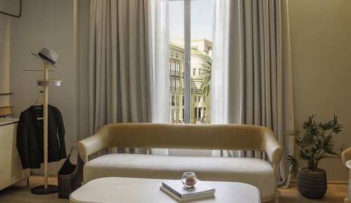 Junior Suite (OY LOVE)