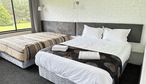 Comfort Twin Room (Newly Renovated)