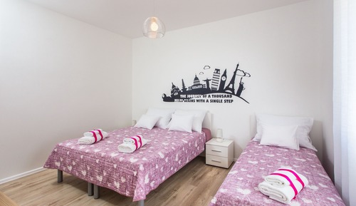 Apartment (One Bedroom Apartment with Terrace)