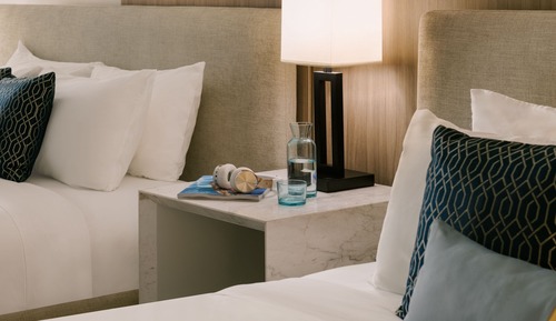Deluxe King Suite (Lean On-Site Support)