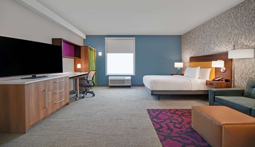 Studio, 1 Queen Bed, Accessible, Bathtub
