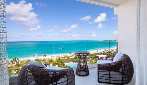Deluxe Guest room, 2 Queen, Partial ocean view, Balcony