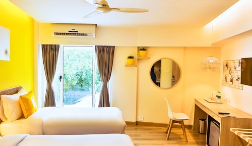 Standard Twin Room