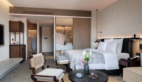 Deluxe King Bed Room