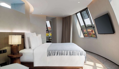 Room, 1 King Bed, Park View (The Azure Glaze)