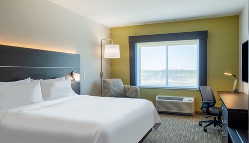 Suite, 1 King Bed, Accessible (Communications)