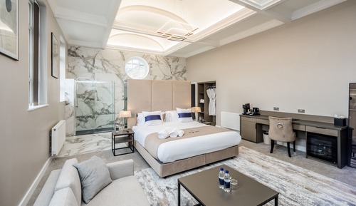 Superior Suite, Ensuite (Stay)