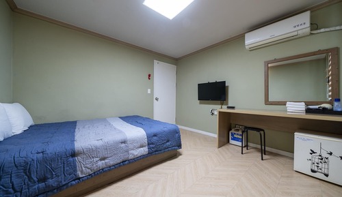 Room (Standard bed/absolutely non-smoking ()