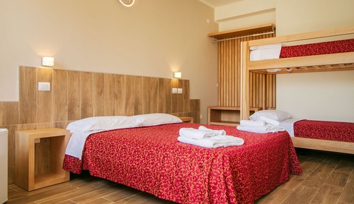 Standard Quadruple Room