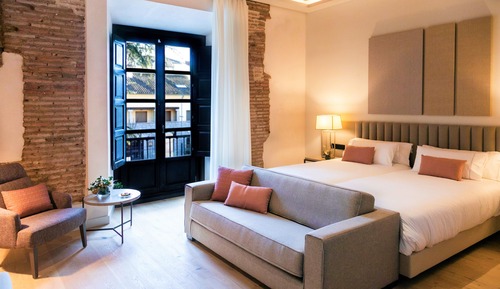 Premium Room
