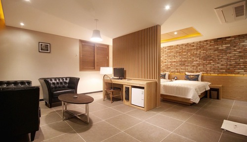 Room (VIP Twin Bed (OTT Styler Bathtub))