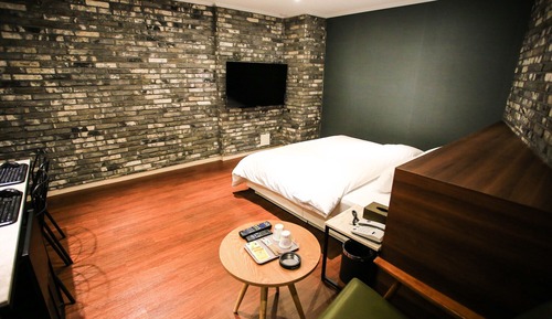 Room (Semi-Special Room (OTT))