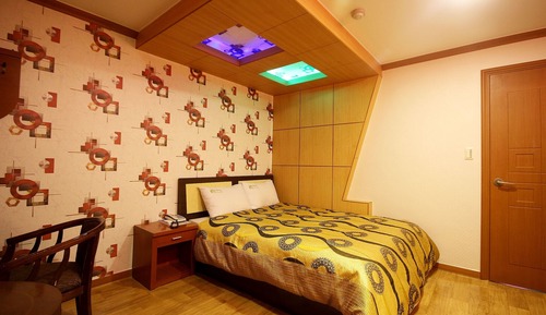 Room (Standard Room)