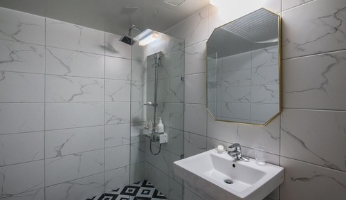 Room (Standard Room)