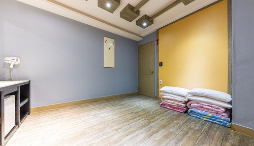 Room (Ondol)