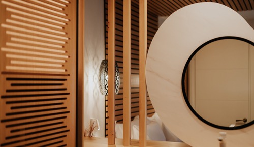 Deluxe Studio Suite