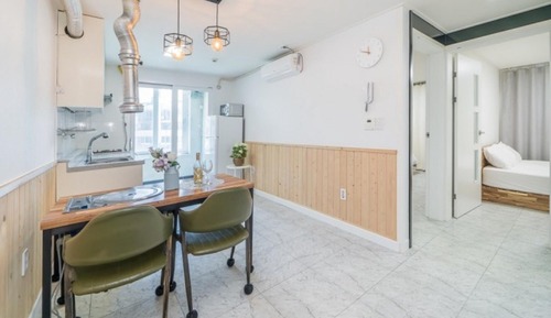 Room (Room 202(2 Bed Room+2 Bathroom))