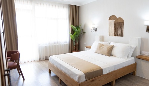 Standard Double Room, Balcony, Pool View