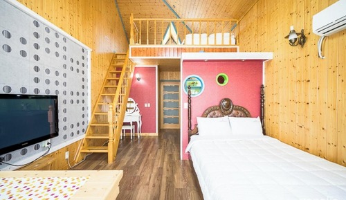 Room ([Valley Town] Singapore (Duplex))