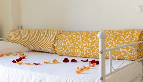 Standard Apartment Biancospino