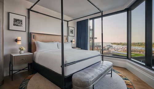 Deluxe River View One Bedroom Suite