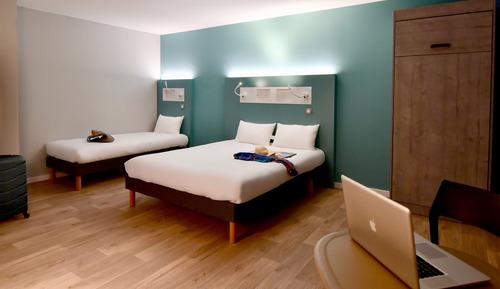 Room, Multiple Beds