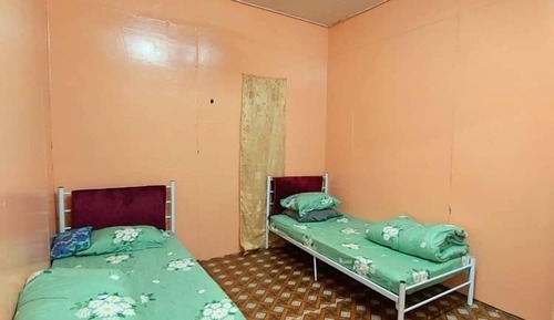 Twin Room, Shared Bathroom