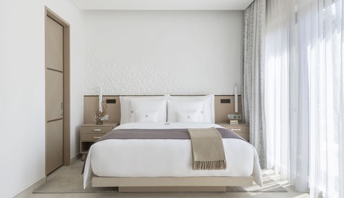 Executive Suite (Discovery)
