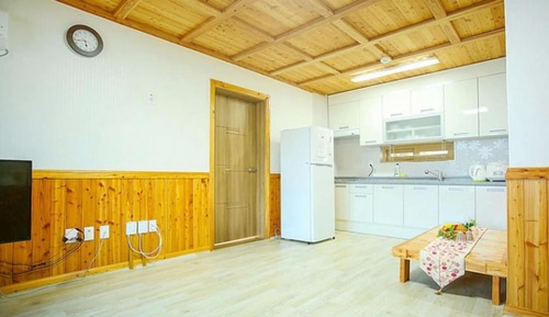 Room (Building A Domyeongsan (1F))