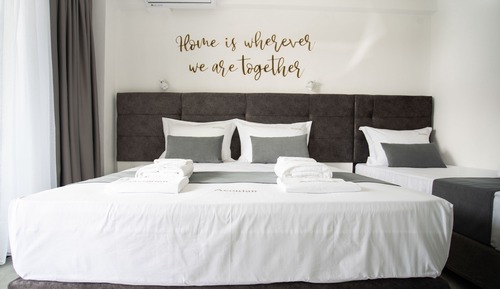 Luxury Triple Room