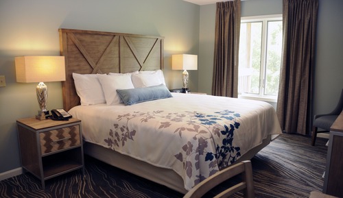Woodstone Premium 2 Bedroom Condo with Spa Tub/Full Kitchen