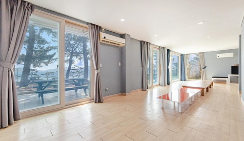 Basic Room, 1 Bedroom (SEMINYAK 101)