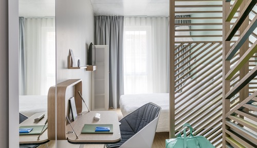 Classic Room including self-service snacks & drinks in the Lounge Club