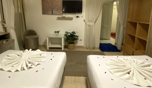 Standard Twin Room, 2 Bedrooms, Non Smoking, Mountain View