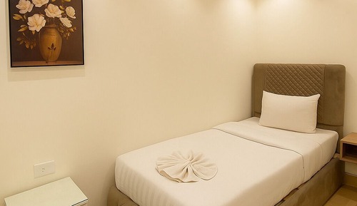Romantic Suite, 2 Bedrooms, Non Smoking, Mountain View