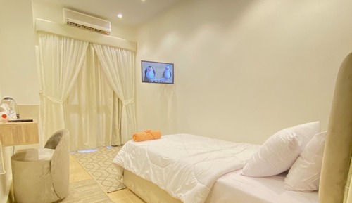 Exclusive Single Room, 1 Twin Bed, City View