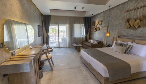 Tucana Jacuzzi Suite (Posh Club)
